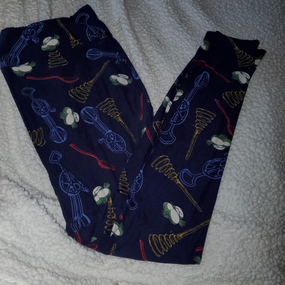 EUC lularoe leggings baking print